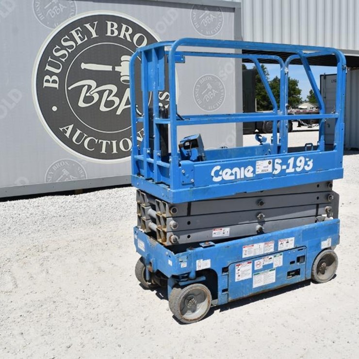 2018 GENIE GS1930