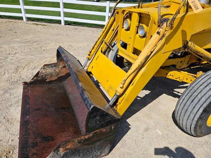 john-deere-301-image-10