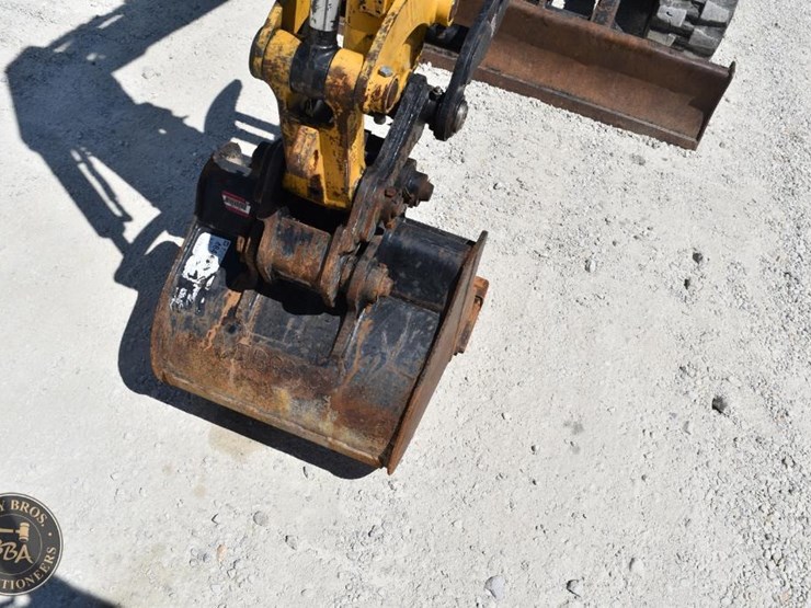 2019-caterpillar-303e-cr-image-21