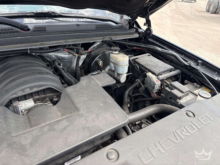 2018-chevrolet-tahoe-image-9