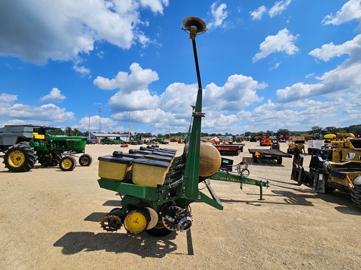john-deere-7000-image-6