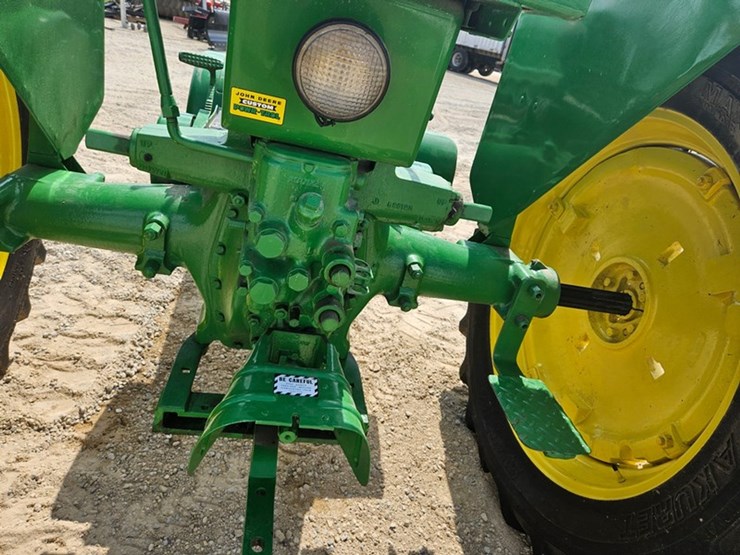 john-deere-b-image-22