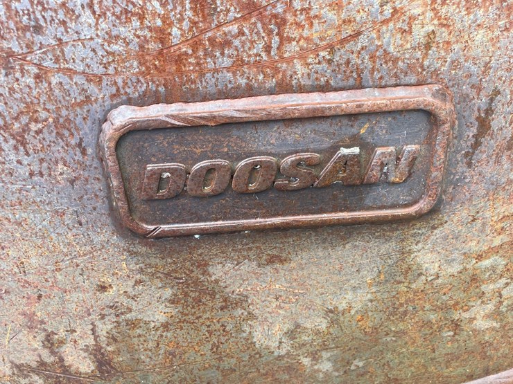 #4513-•-doosan-excavator-bucket-image-3