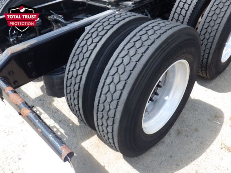 2020-kenworth-t680-image-7