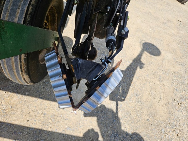 john-deere-7000-image-37