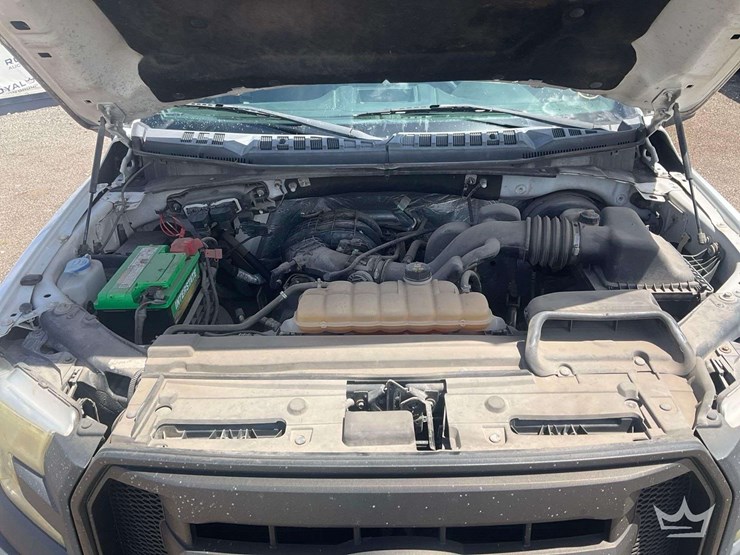 2016-ford-f150-image-8