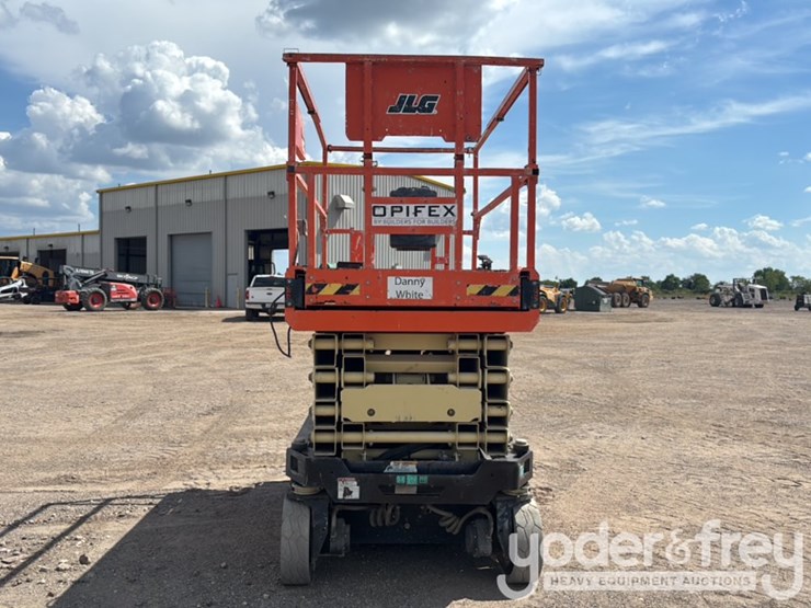 2021-jlg-es3246-image-8