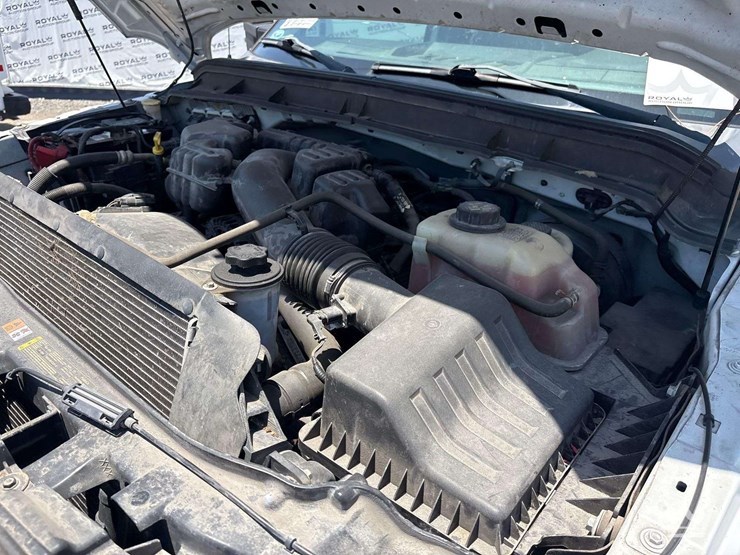 2016-ford-f350-image-8