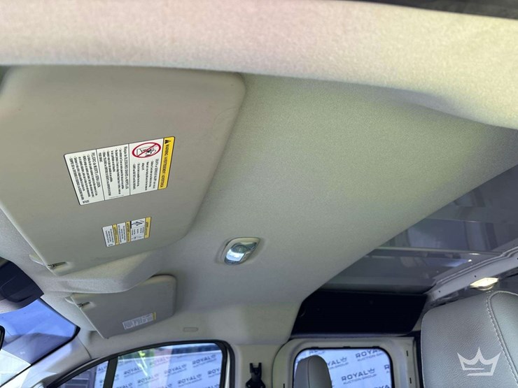 2017-ford-transit-image-18