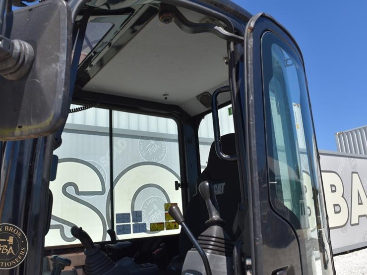 2019-caterpillar-303e-cr-image-33