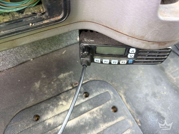 2014-freightliner-m2-106-image-11