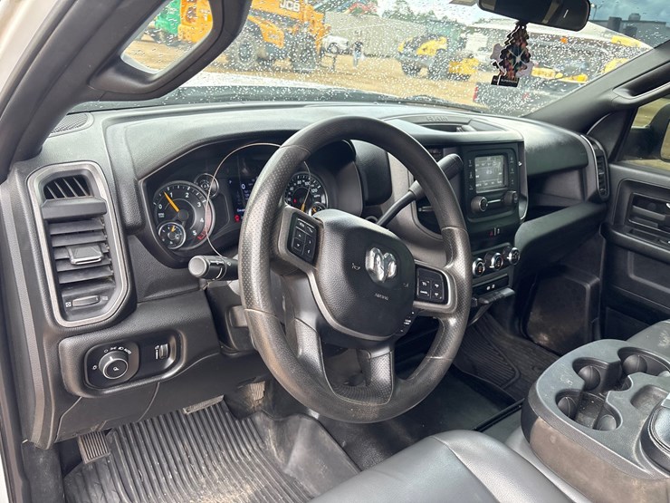 2021-dodge-2500-image-7