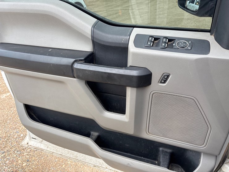 2019-ford-f350-image-14
