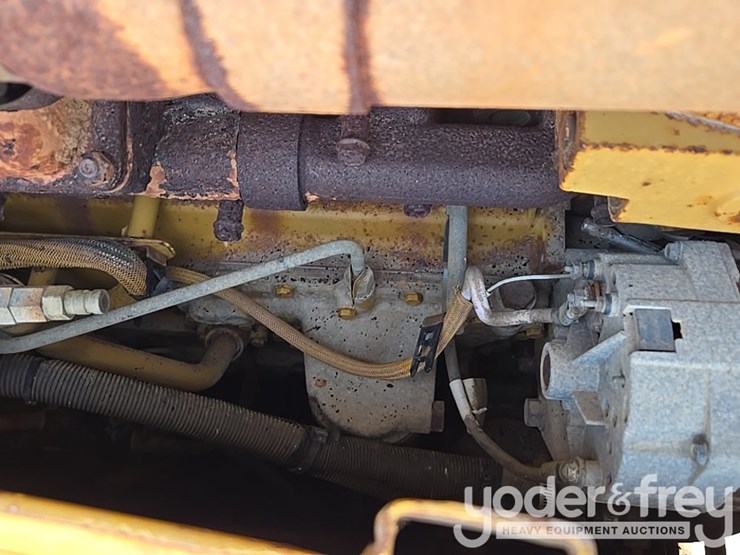2007-caterpillar-d6n-xl-image-45