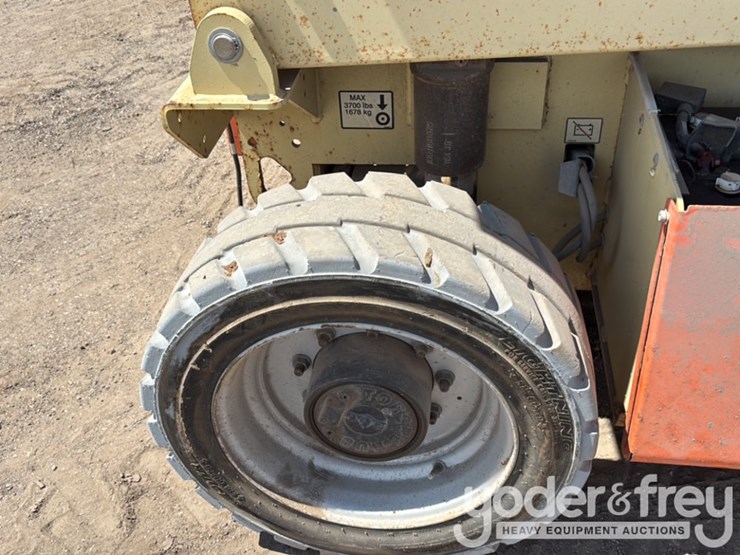 2017-jlg-4069le-image-12