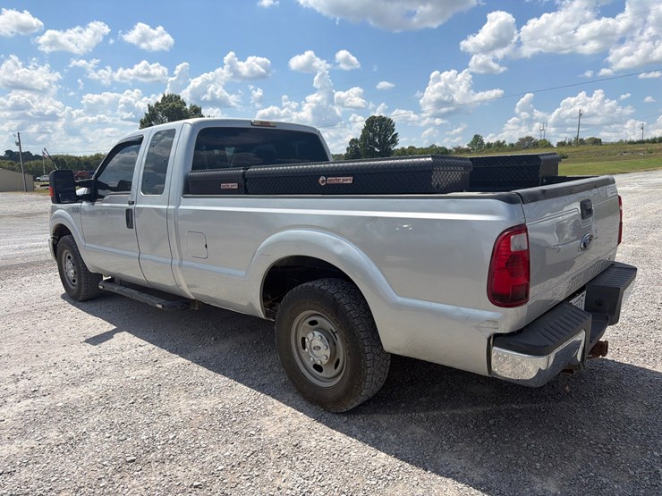 2016-ford-f250-xl-image-6