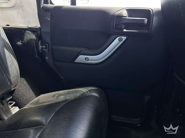 2014-jeep-wrangler-image-23