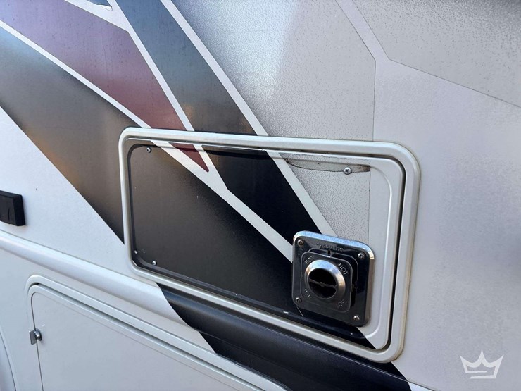 2020-ford-f53-thor-ace-32.3-33.5ft-class-a-motorhome-image-69