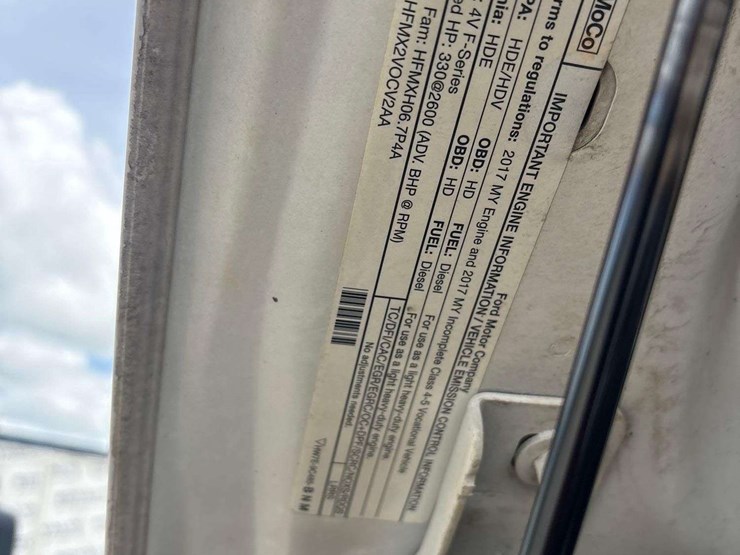 2017-ford-f550-image-10