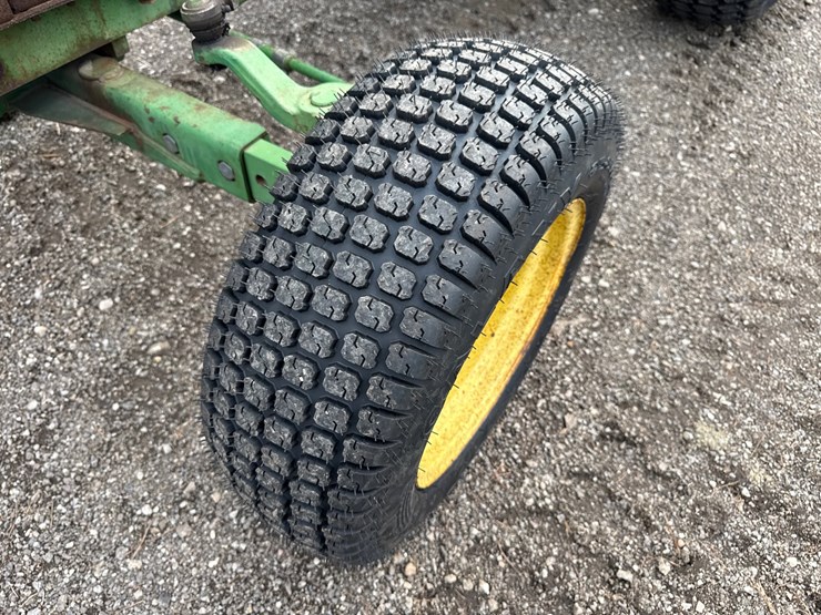 john-deere-850-image-9