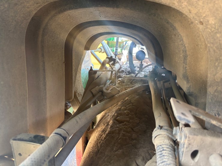 2019-john-deere-9570r-image-29
