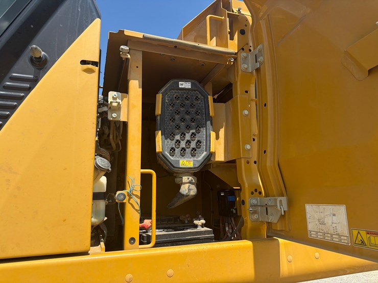 caterpillar-336gc-image-19