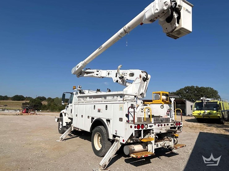 2014-international-durastar-4300-image-2