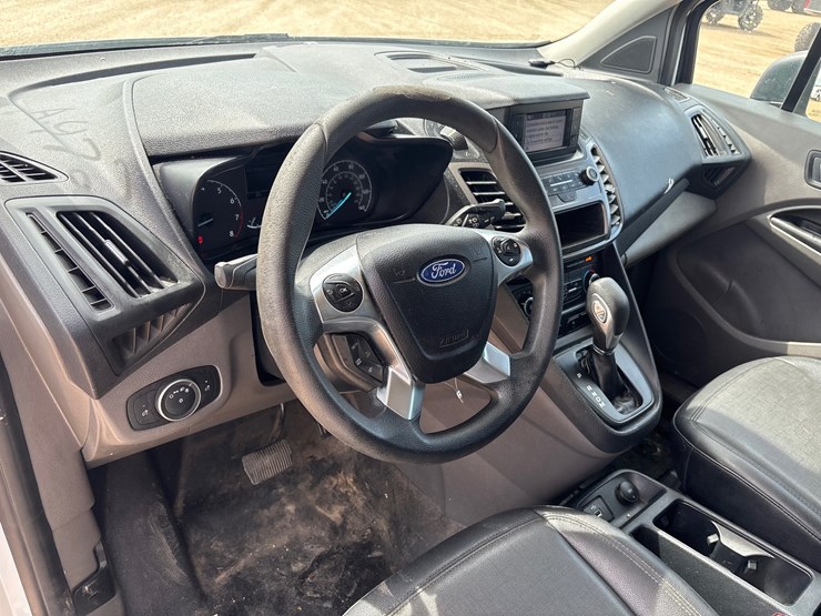2021-ford-transit-connect-image-8