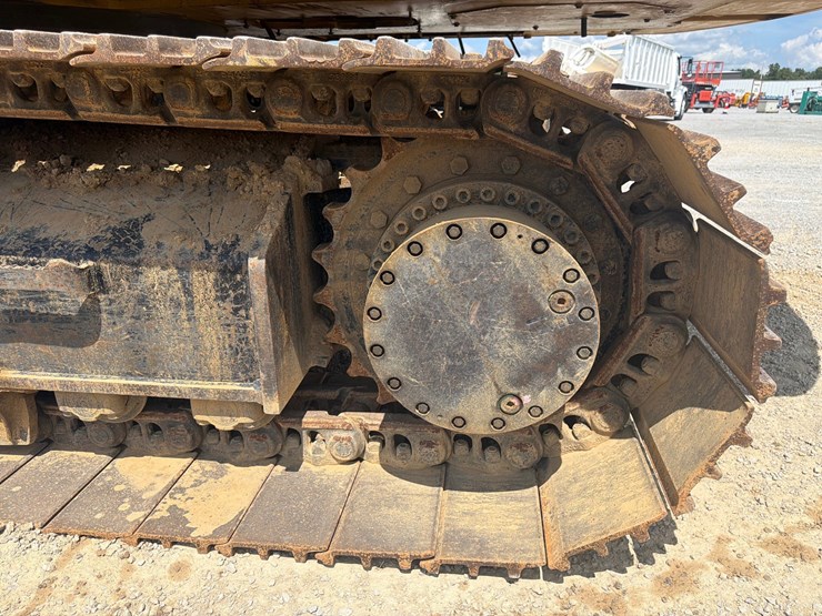 caterpillar-336gc-image-8