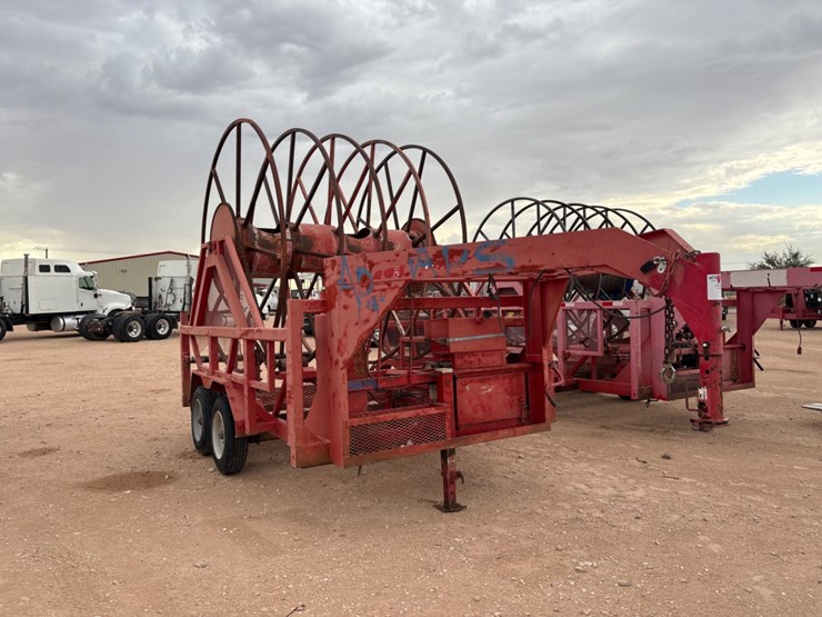 2014-layflat-t/a-gooseneck-reel-trailer-image-1