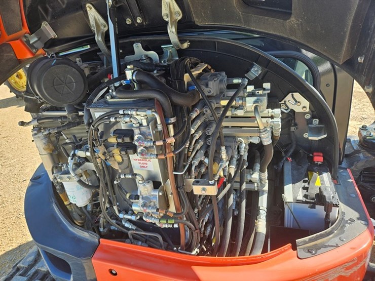 2020-kubota-u55-image-26