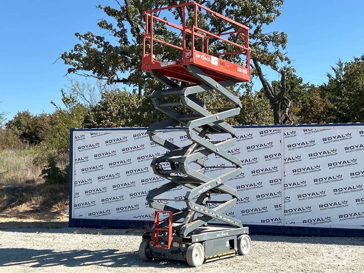 2018-skyjack-sj4632-32ft.-electric-scissor-lift-image-1