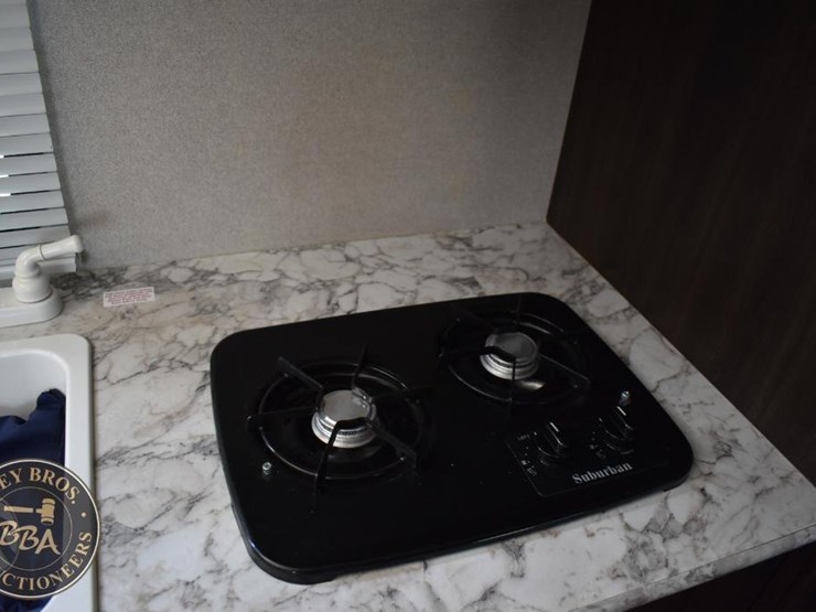 2019-keystone-rv-co-springdale-2200bh-46282-image-28