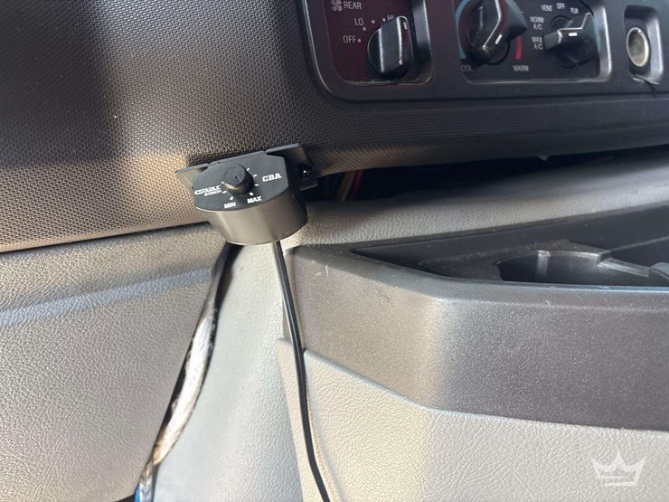 2014-ford-e350-image-12