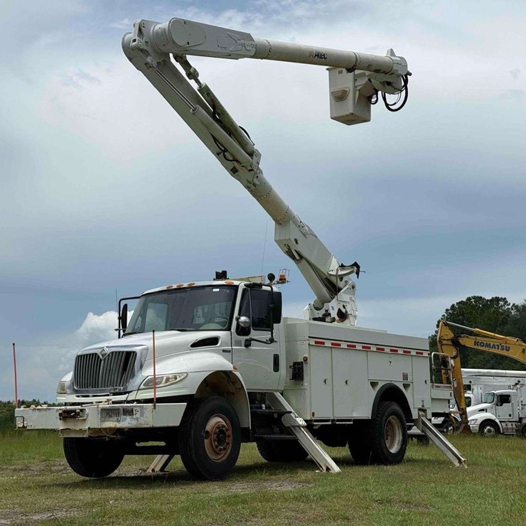 2009 INTERNATIONAL DURASTAR 4400