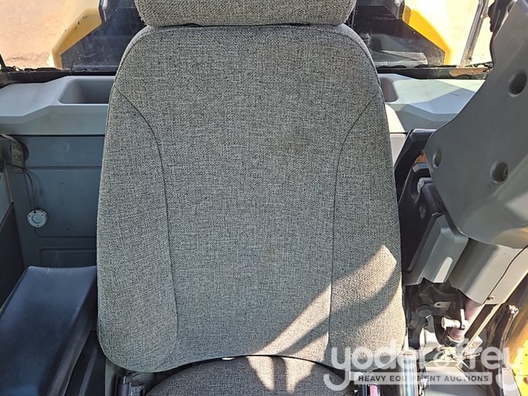 2015-caterpillar-966m-image-76