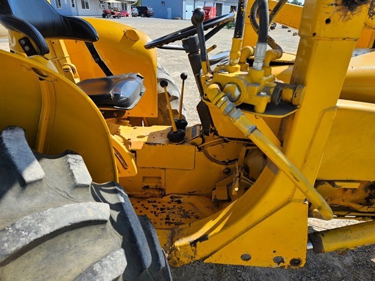 john-deere-301-image-30