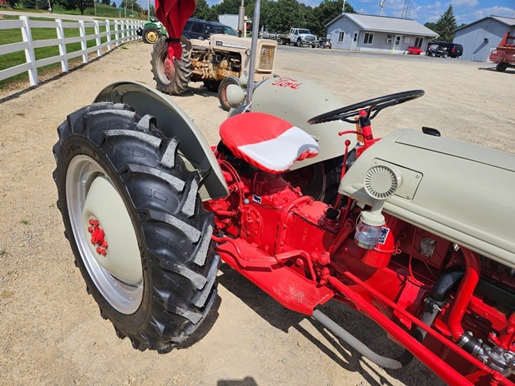 ford-8n-image-75