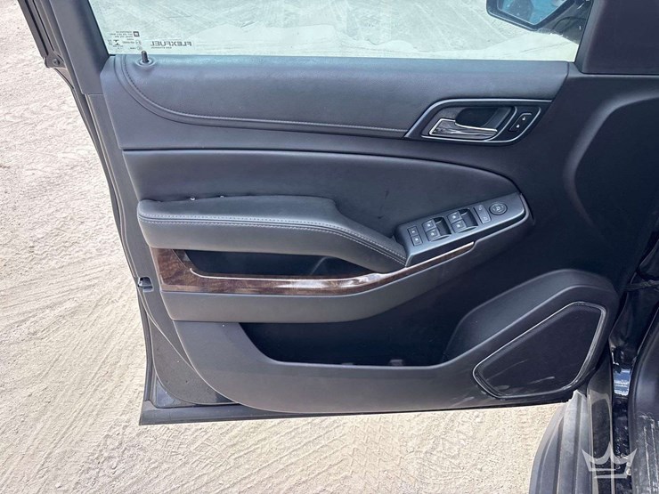 2018-chevrolet-tahoe-image-11