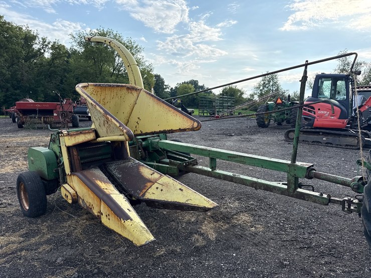 john-deere-3800-image-1