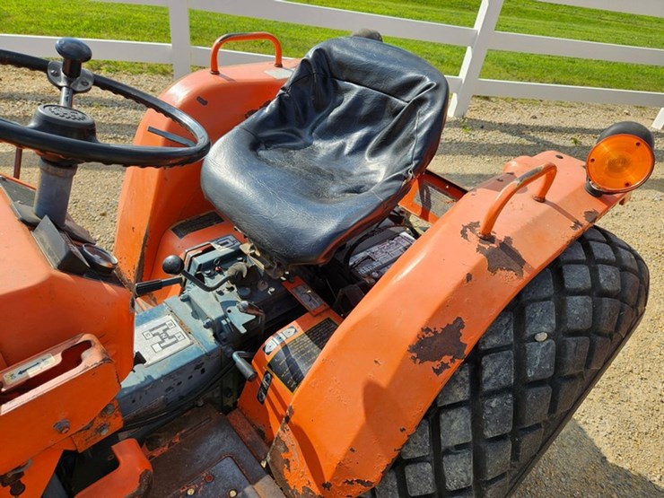 kubota-b8200-image-36