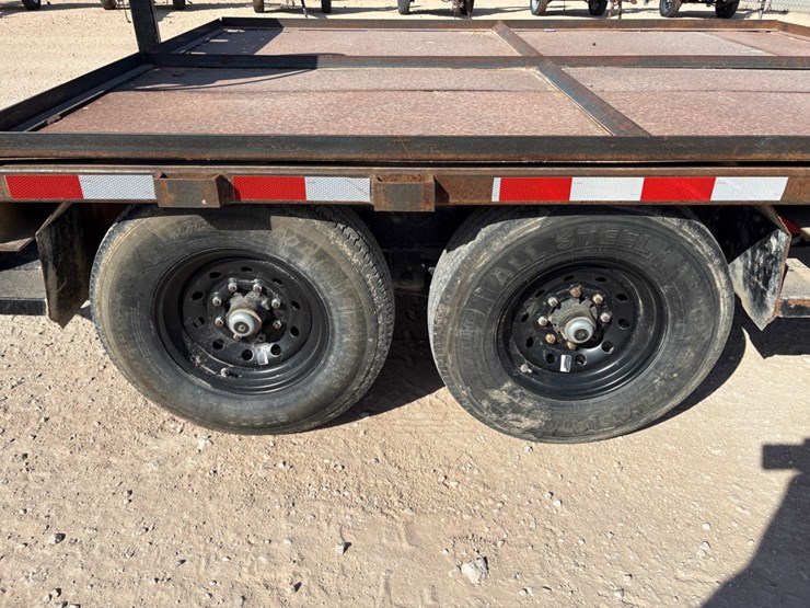 2018-sage-oil-vac-12’-x-88”-t/a-bumper-pull-lube-trailer-image-5