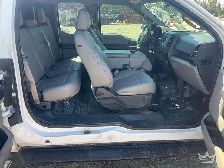 2016-ford-f150-image-21