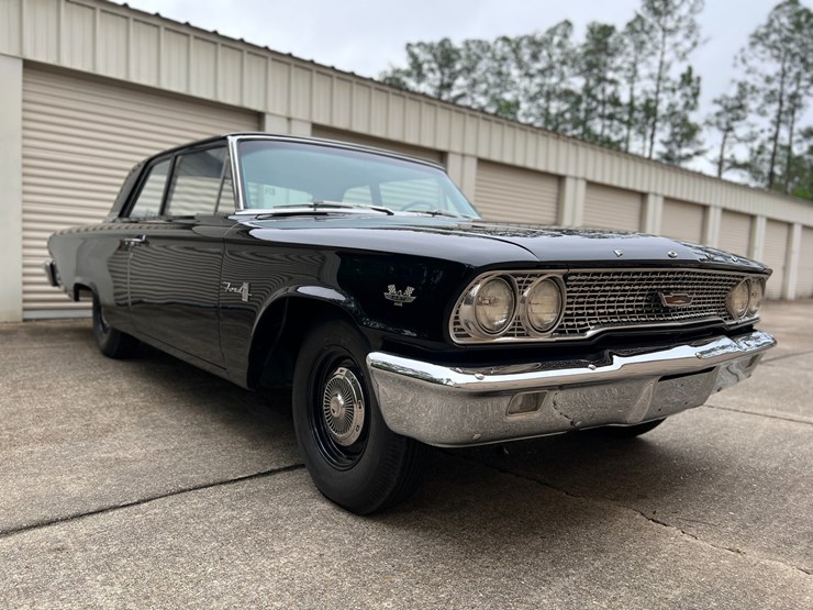 1963-ford-300-image-3