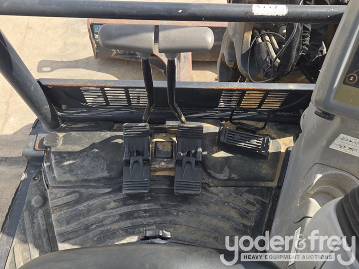 deere-60g-image-46