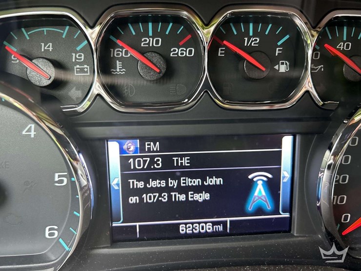 2018-chevrolet-tahoe-image-25