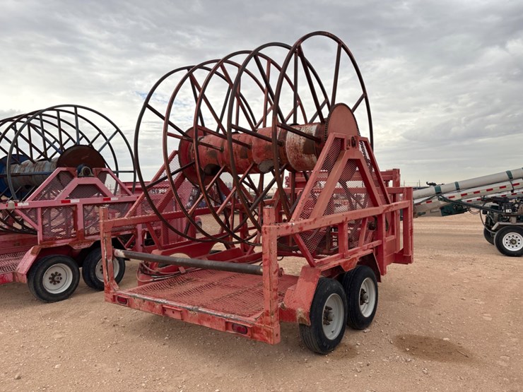 2014-layflat-t/a-gooseneck-reel-trailer-image-3
