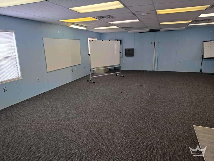 2002-southeast-modular-mfg-37x24-modular-building-doublewide-manufactured-office-image-15
