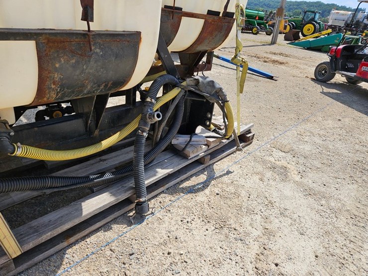 #13-•-pair-250-gallon-saddle-tanks-image-21