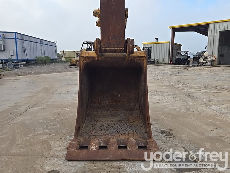 caterpillar-336fl-image-22